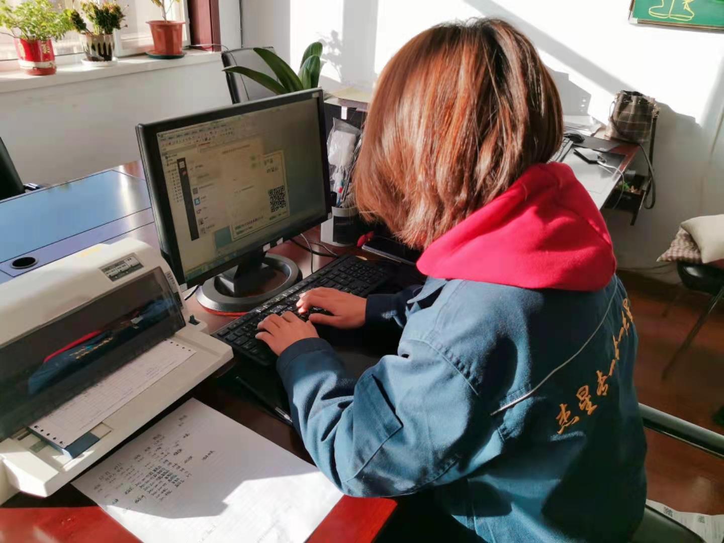 追夢(mèng)新時(shí)代，巾幗綻芳華